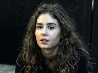 Дъщерята на Румен Радев пробива в  театъра