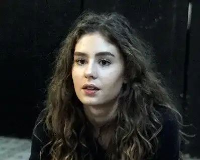 Дъщерята на Румен Радев пробива в  театъра