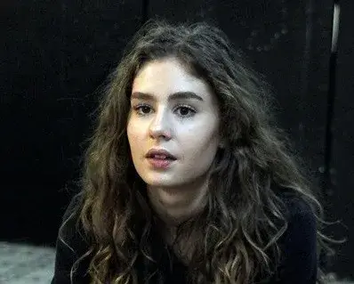 Дъщерята на Румен Радев пробива в  театъра