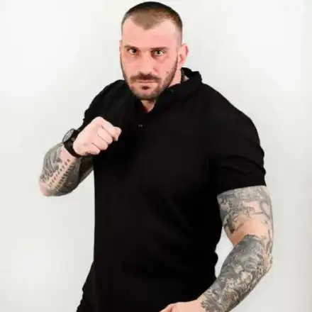 Емо Къртицата попиля Павел и Венци Венц: Не приличат на мъже, ходят с дрехи по 35 ст.