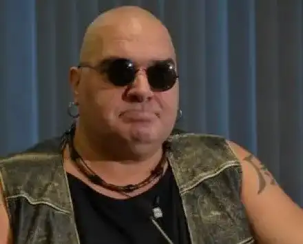 Фънки: Затворят ли ни пак, край с нас! Умираме прави, няма да издържим