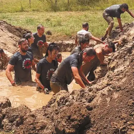 Яна Маринова се влачи в калта на Витоша