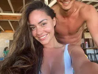 Изгоря бюстът на Радост Тодорова (Мечката води Мис Национален отбор в Аркутино)