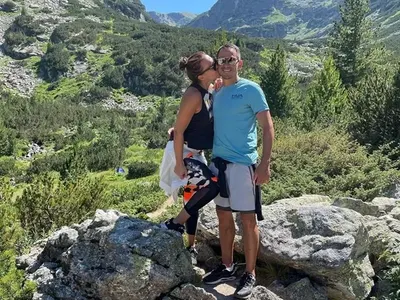 Живко на поход с щерката на Боби Михайлов (Снимка)