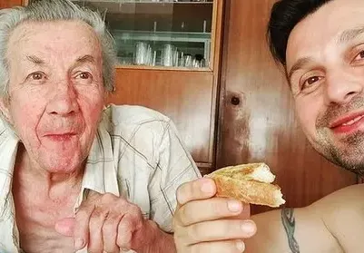 Косъма похвали пържените филийки на дядо си