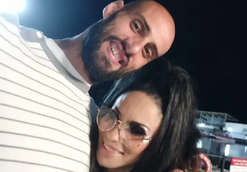 Лейди Би заби волейболист (Снимки)