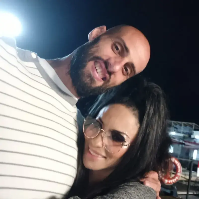 Лейди Би заби волейболист (Снимки)