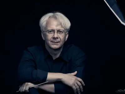 Маестро Павел Балев поставя за първи път „ХОФМАНОВИ РАЗКАЗИ“ във Варна