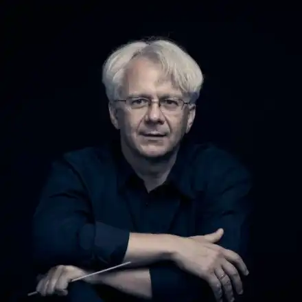 Маестро Павел Балев поставя за първи път „ХОФМАНОВИ РАЗКАЗИ“ във Варна