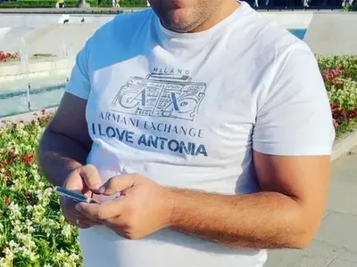 Мъжът на Тоца я обича и от тениската си