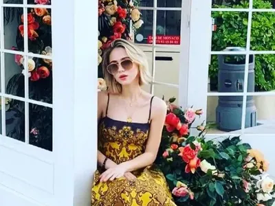 Мария Бакалова на шоу в Монако (СНИМКИ)