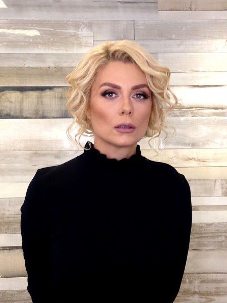 Мъртво врабче стресна Венета Райкова