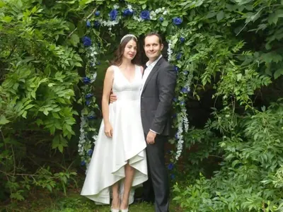 Мис България се омъжи в САЩ (Ще има сватба и в България Снимки)