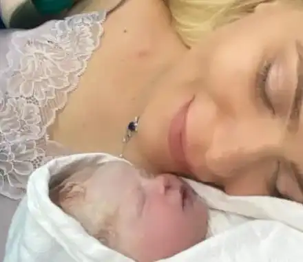 Мис България Вероника Стефанова роди момиченце