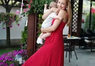 Николета Маданска щастлива с бебето