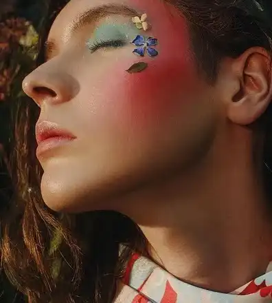 О, небеса! Крис Костов стана гейша (Снимки)