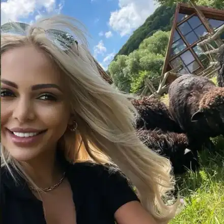 Огън жена! Жанета Осипова разтопява всичко (ГОРЕЩИ СНИМКИ)