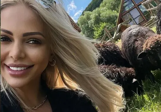 Огън жена! Жанета Осипова разтопява всичко (ГОРЕЩИ СНИМКИ)