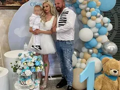 Пачки със стотачки мята бабаитът Динко (Снимки)