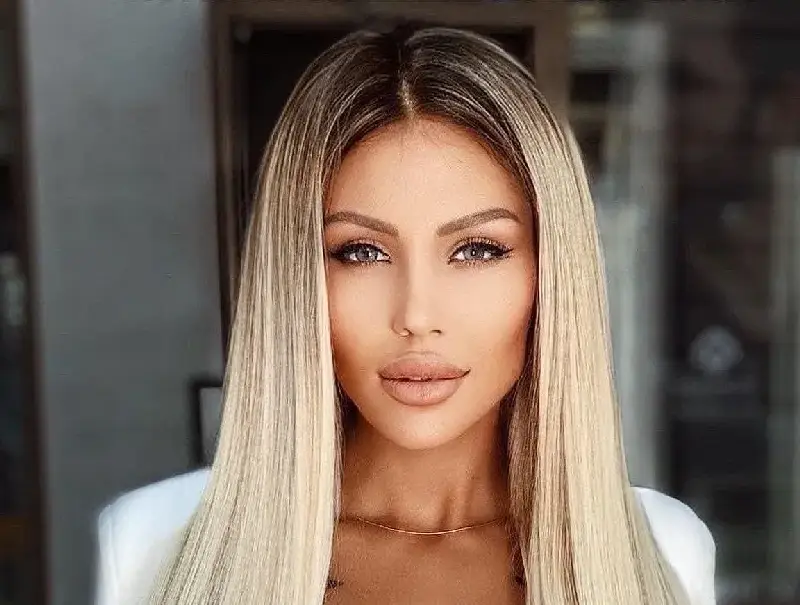 Почерня! Малката Дулка пак с нова визия (ФОТО)