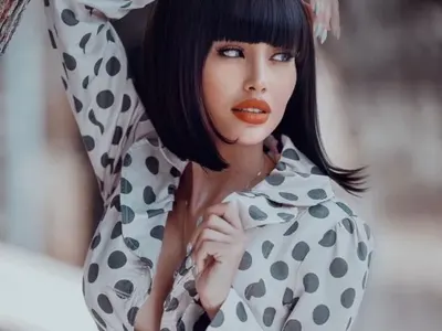 Почерня! Малката Дулка пак с нова визия (ФОТО)