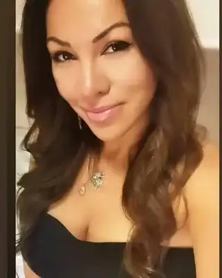 Сани Алекса откри любовта (Снимки)