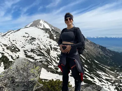 Сани Жекова става майка! Сноубордистката на седмото небе от щастие (ФОТО с бременно коремче)