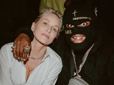 Шарън Стоун заби 25-годишен рапър