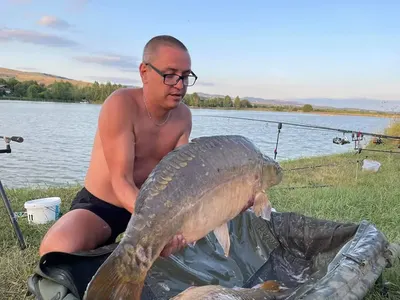 Синът на Сашо Дойнов пак хвана риба гигант (СНИМКА с чудовището)