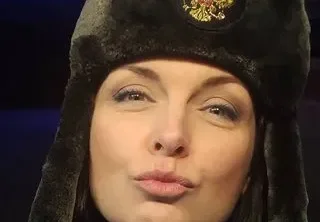 Синът на Калканджиева си търси гадже