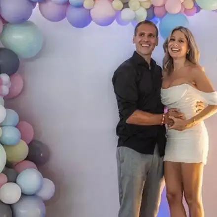 Стилиян Петров се отдаде на 5-звездна почивка