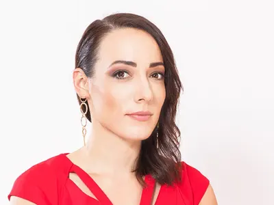 Тъжна! Искра Донова остана без море