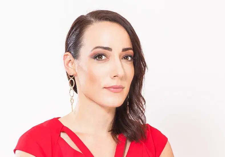 Тъжна! Искра Донова остана без море