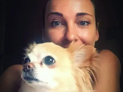 Тъжно! Алекс Раева се сбогува с кучето си