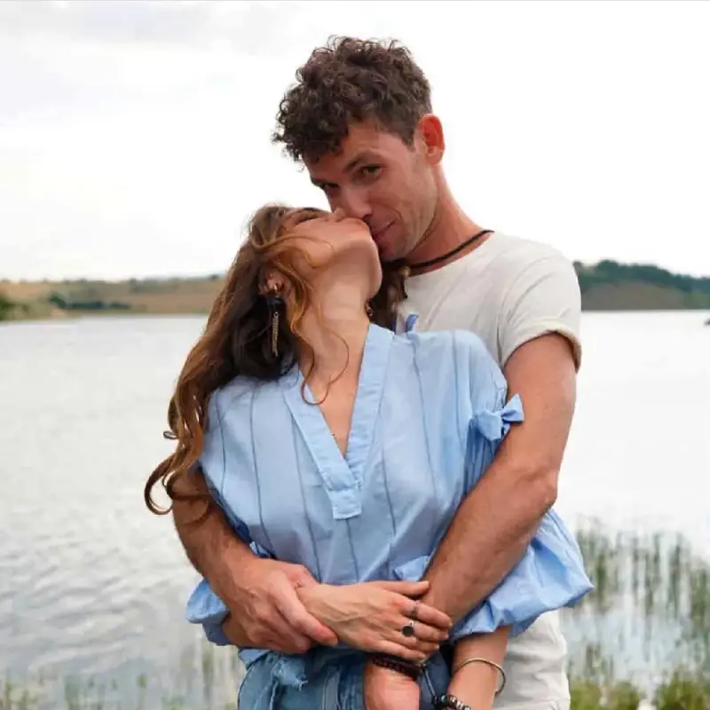 Този път завинаги: Рая и Явор се разделиха,  Бахаров теши мъката си на морето