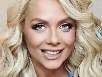 Венета Райкова бере дървесна аура