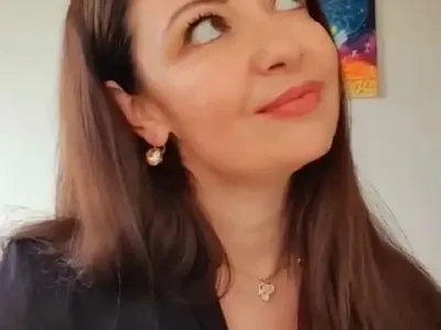 Вихра и сестра й – като две капки вода! Вижте ги в галерията