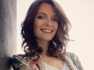 Вижте Нора Шопова преди и след грима (ФОТО)