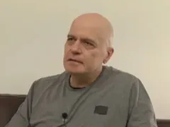 Болестта го стопи: Ето го отслабналия  с 30 кг Слави