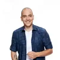 Цитиридис събира тен на яхта