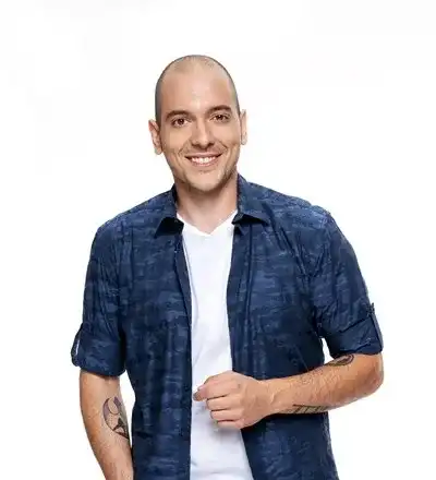 Цитиридис събира тен на яхта