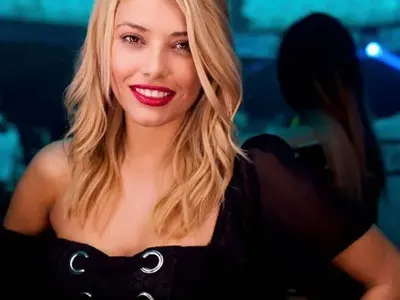 Eва Веселинова  се върна на работа ( Бившата репортерка намери ново поприще за изява)