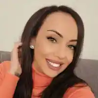 Фолк певицата Мира вече е четвърти курс