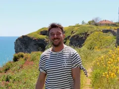 Голямо сърце! Миро търси майка кърмачка