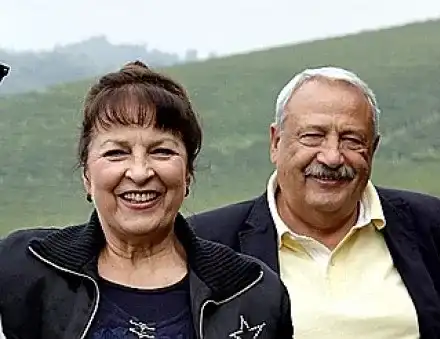 Иван Гарелов дебелее от манджите на жена си