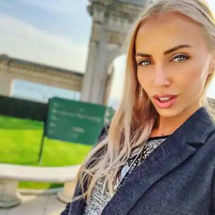 Жаси Маджид спасява котета