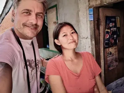 Карамазов се мисли за Карлсон на Филипините