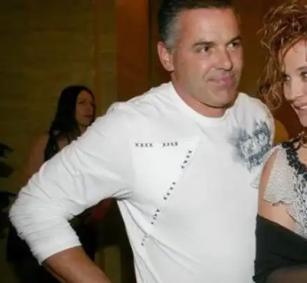 Караньотов се грижи за внучето, докато Аня е на турне