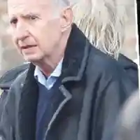 Кредитори прилапват наследството и апартаментите на сина на Тато в кооперацията на ЦК на БКП