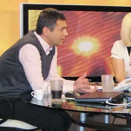 Лора Крумова  възкресява  Милен Цветков  в Нова